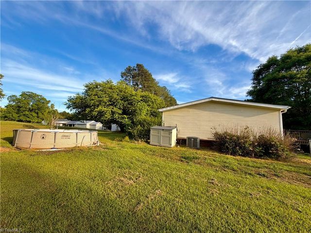 1293 N Koontz Road, Lexington, NC 27295