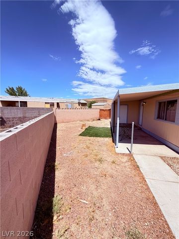 4182 Queen Isabel Court, Las Vegas, NV 89115