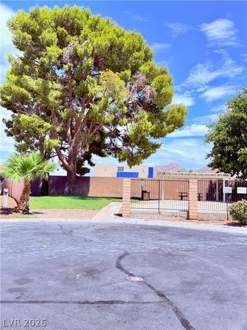 4182 Queen Isabel Court, Las Vegas, NV 89115
