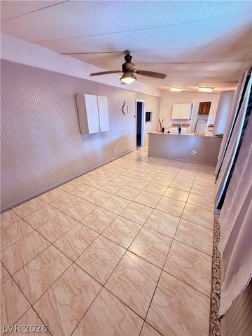 4182 Queen Isabel Court, Las Vegas, NV 89115