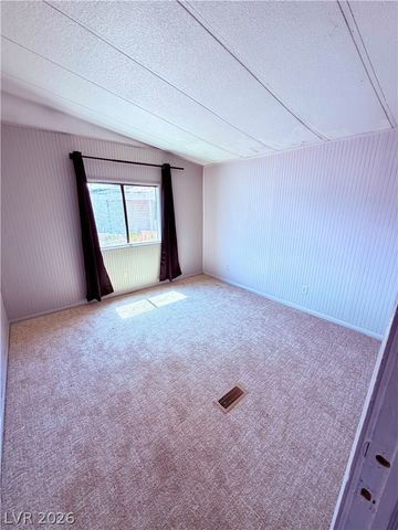 4182 Queen Isabel Court, Las Vegas, NV 89115