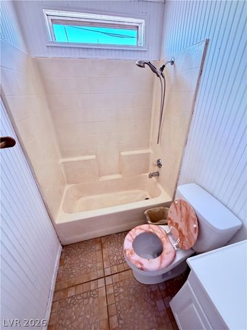 4182 Queen Isabel Court, Las Vegas, NV 89115