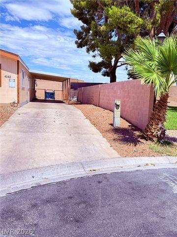 4182 Queen Isabel Court, Las Vegas, NV 89115