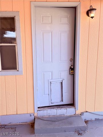4182 Queen Isabel Court, Las Vegas, NV 89115