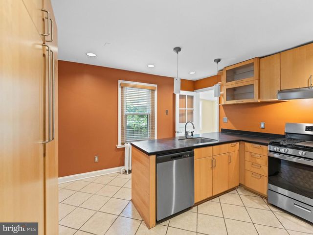 316 LOCUST AVE, Ardmore, PA 19003