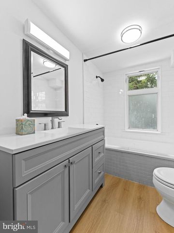 316 LOCUST AVE, Ardmore, PA 19003