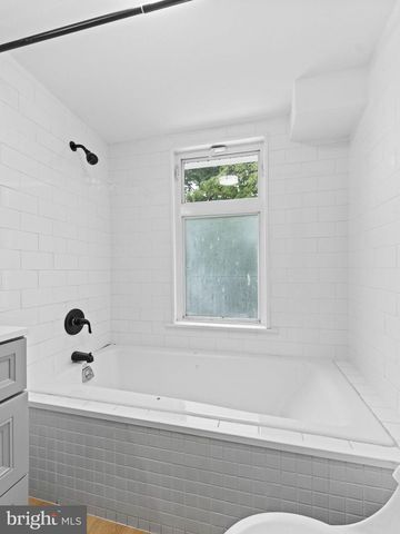 316 LOCUST AVE, Ardmore, PA 19003