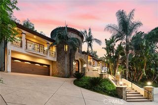 19554 Wells Drive, Tarzana (los Angeles), CA 91356