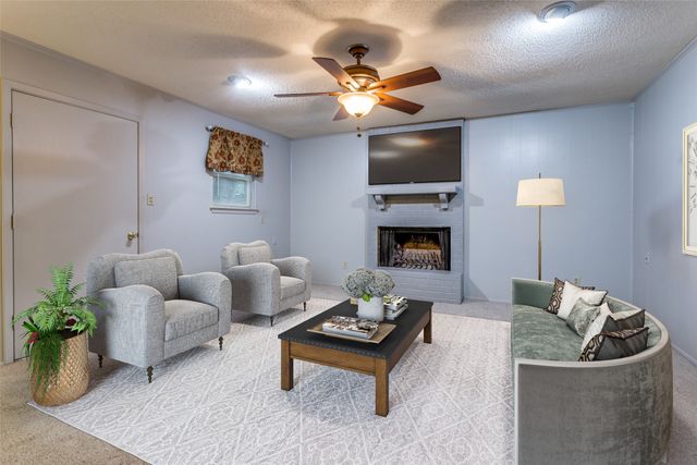 1422 Phillips Street, Cleburne, TX 76033