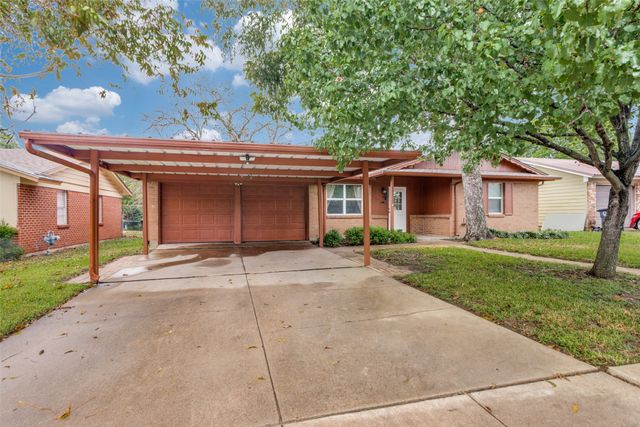 1422 Phillips Street, Cleburne, TX 76033