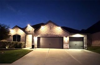 443 Stonebrook Lane, Conroe, TX 77304
