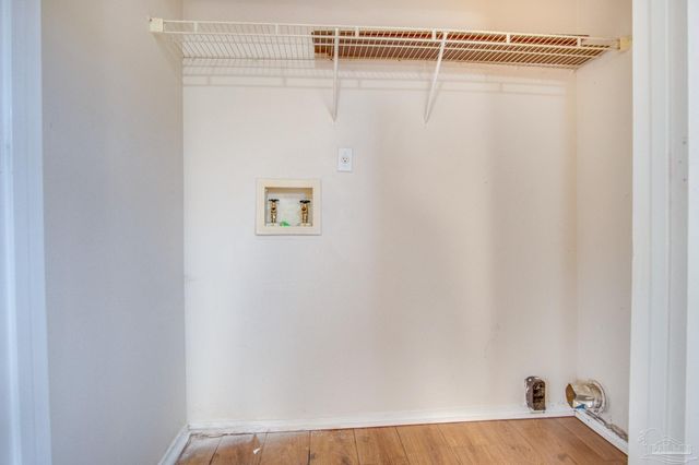 1880 Godfrey St, Pensacola, FL 32501