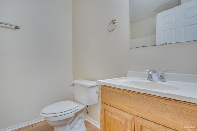 1880 Godfrey St, Pensacola, FL 32501