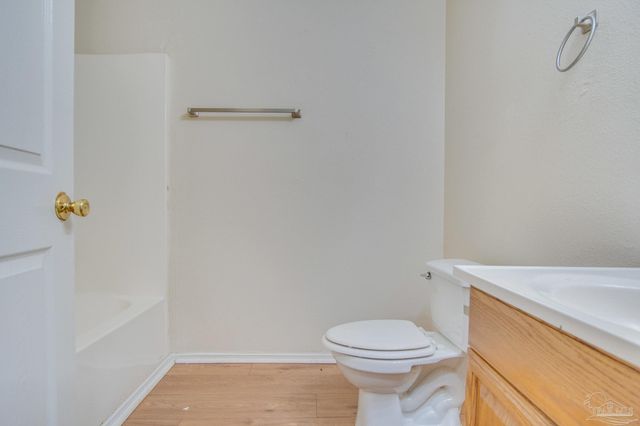 1880 Godfrey St, Pensacola, FL 32501