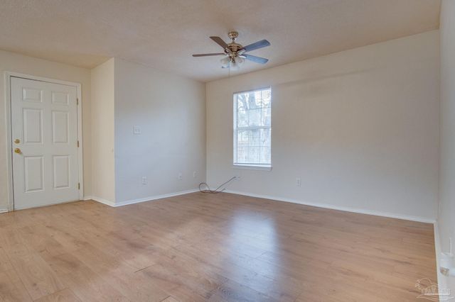 1880 Godfrey St, Pensacola, FL 32501