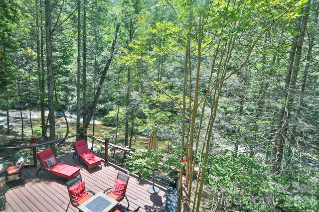 408 Stone River Drive, Traphill, NC 28685