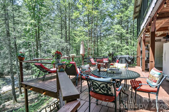 408 Stone River Drive, Traphill, NC 28685