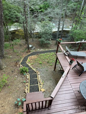 408 Stone River Drive, Traphill, NC 28685