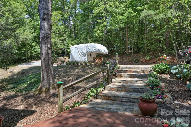 408 Stone River Drive, Traphill, NC 28685