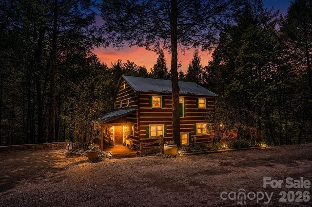 408 Stone River Drive, Traphill, NC 28685