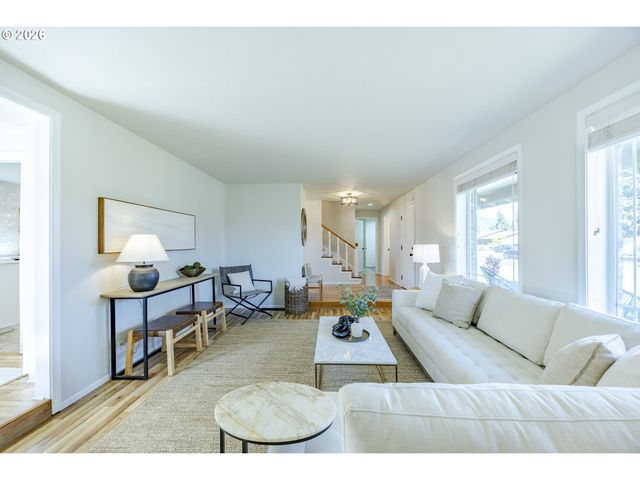 2536 15TH St, Springfield, OR 97477