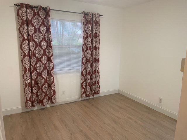 2851 Somerset Drive 111, Oakland Park, FL 33311
