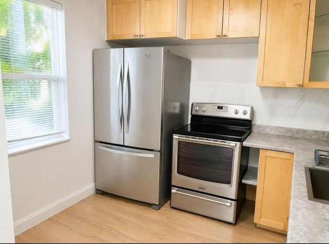 2851 Somerset Drive 111, Oakland Park, FL 33311