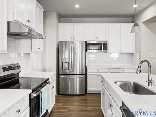 9556 Clover Bottom Trl, Hanover, VA 23116
