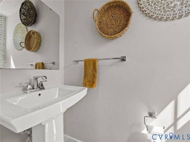 9556 Clover Bottom Trl, Hanover, VA 23116