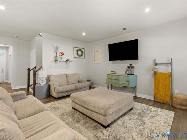 9556 Clover Bottom Trl, Hanover, VA 23116