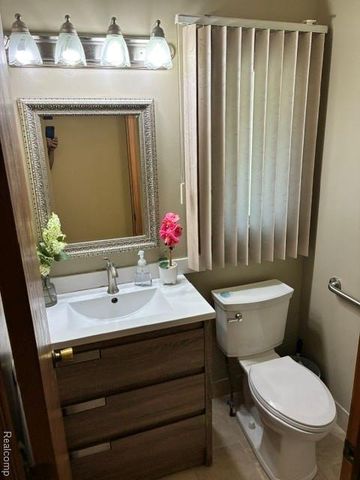 35616 Drake Drive, Sterling Heights, MI 48310