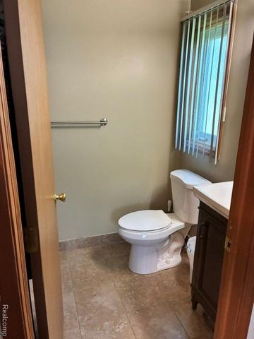 35616 Drake Drive, Sterling Heights, MI 48310