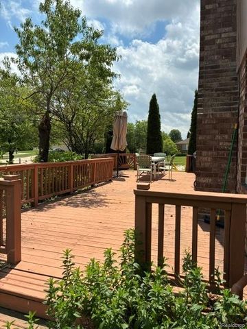 35616 Drake Drive, Sterling Heights, MI 48310