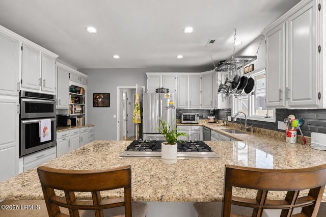 3 Pine Hill Court, Bluffton, SC 29910