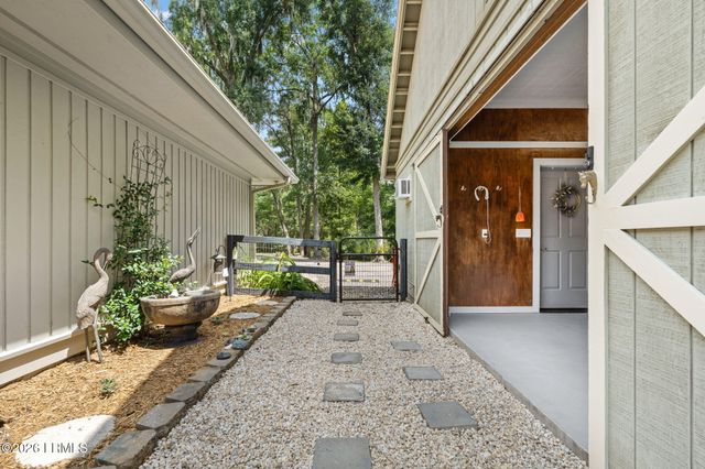 3 Pine Hill Court, Bluffton, SC 29910