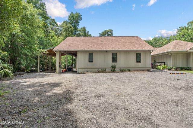 3 Pine Hill Court, Bluffton, SC 29910