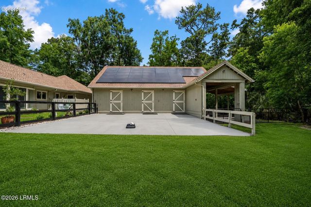 3 Pine Hill Court, Bluffton, SC 29910