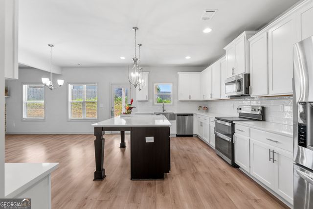 662 Eagles Nest Circle, Auburn, GA 30011