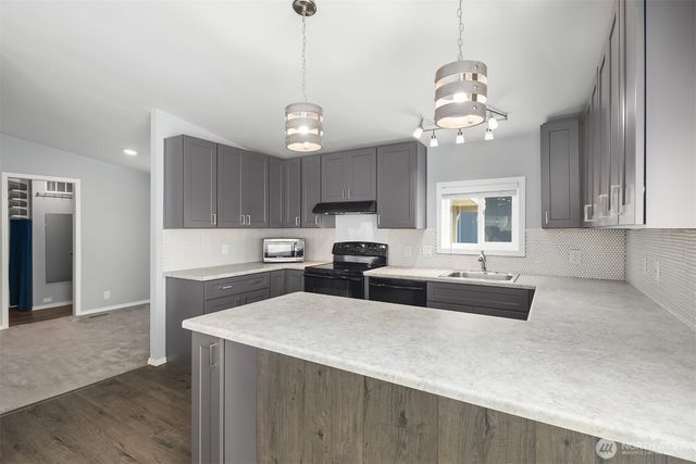 15400 SE 155th Place #28, Renton, WA 98058