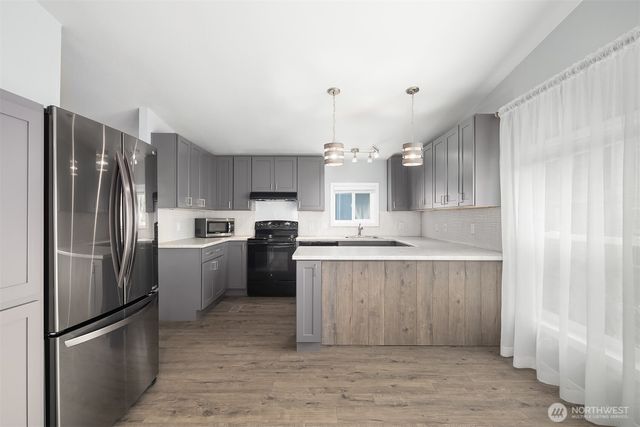 15400 SE 155th Place #28, Renton, WA 98058