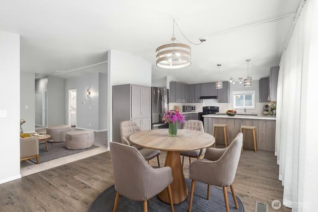 15400 SE 155th Place #28, Renton, WA 98058