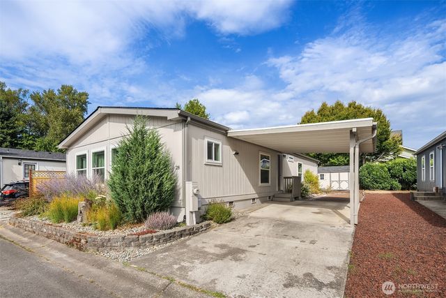 15400 SE 155th Place #28, Renton, WA 98058