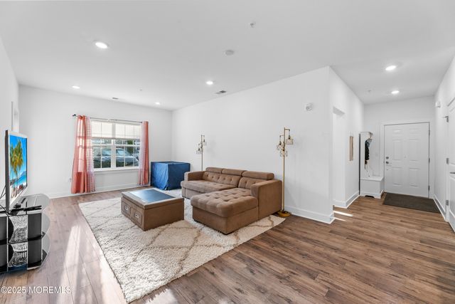 713 Stiller Lane, Monroe, NJ 08831