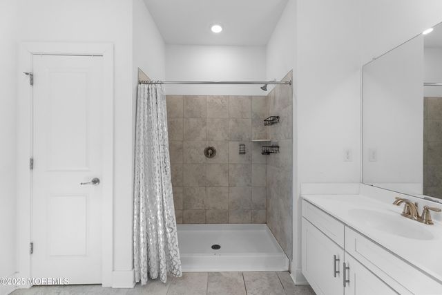 713 Stiller Lane, Monroe, NJ 08831