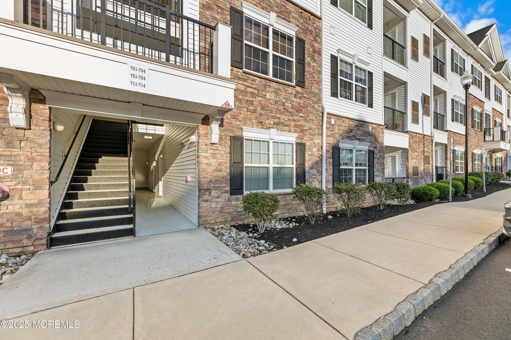 713 Stiller Lane, Monroe, NJ 08831