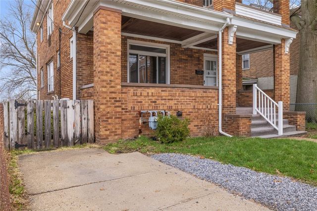 2757-2759 Churchview Ave, Carrick, PA 15227