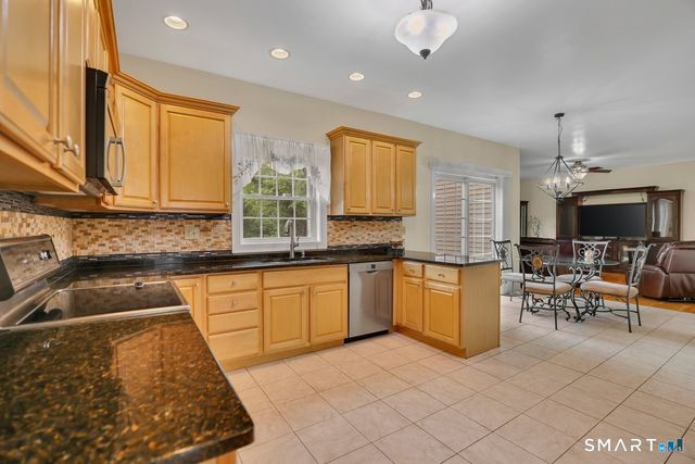 95 Higgins Road, Cheshire, CT 06410