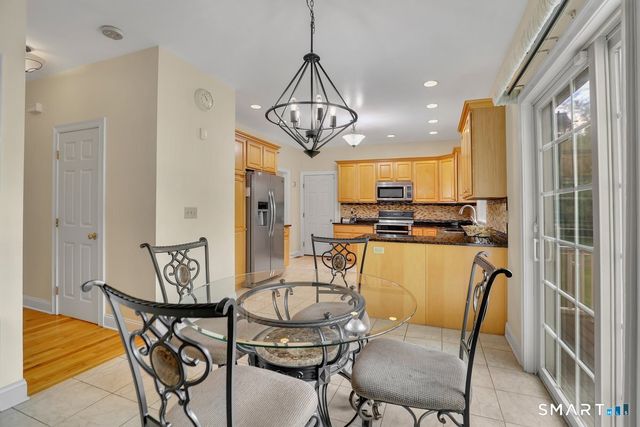 95 Higgins Road, Cheshire, CT 06410