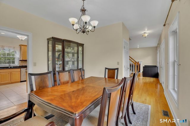 95 Higgins Road, Cheshire, CT 06410