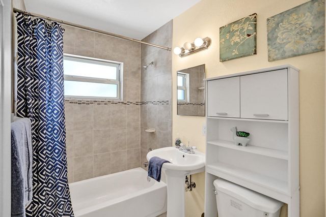 2695 SE 1ST Court 2, Pompano Beach, FL 33062